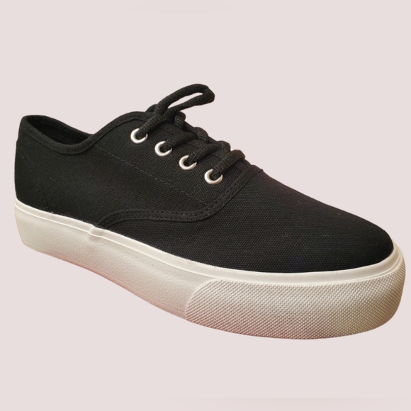 FINAL PRICE🚨 Nature Breeze black canvas | Size 9 - Picture 1 of 8